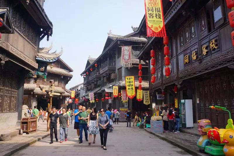 2023年大连地区生产总值8752.9亿元 同比增长6%